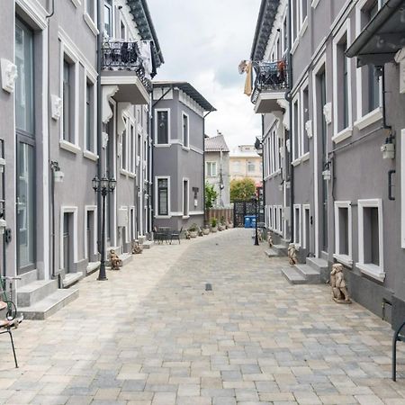 4 City ブカレスト エクステリア 写真